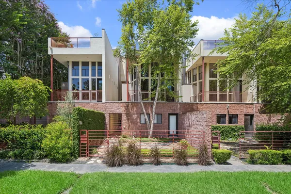 $1,075,000 | 6322 Haskell Street, Unit B, Houston, TX 77007