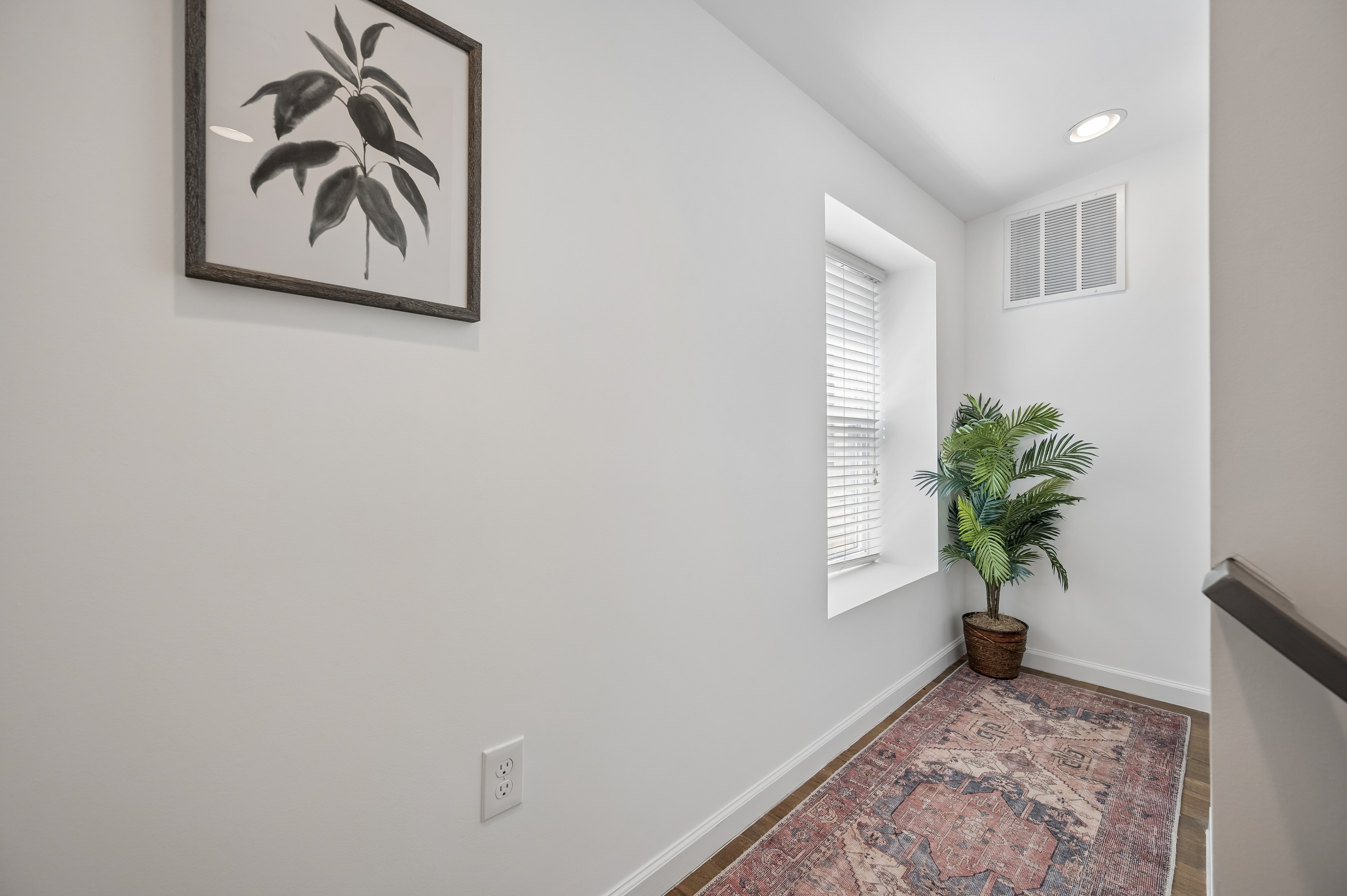 2420 Manning Street Philadelphia, PA 19103 - Photo 11 of 25 a view of a hallway with wooden floor