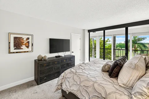 $499,000 | 6797 Willow Wood Drive, Unit 6054, Boca Raton, FL 33434