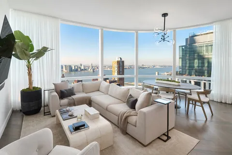 $6,790,000 | 111 Murray Street, Unit 35W | TriBeCa