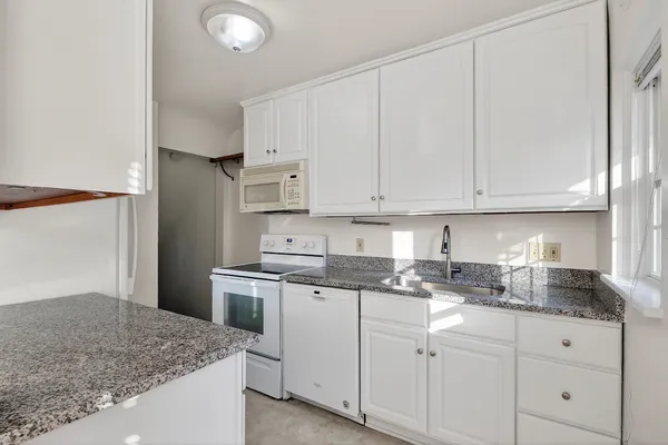 $590,000 | South Stafford Street, Arlington, VA 22206