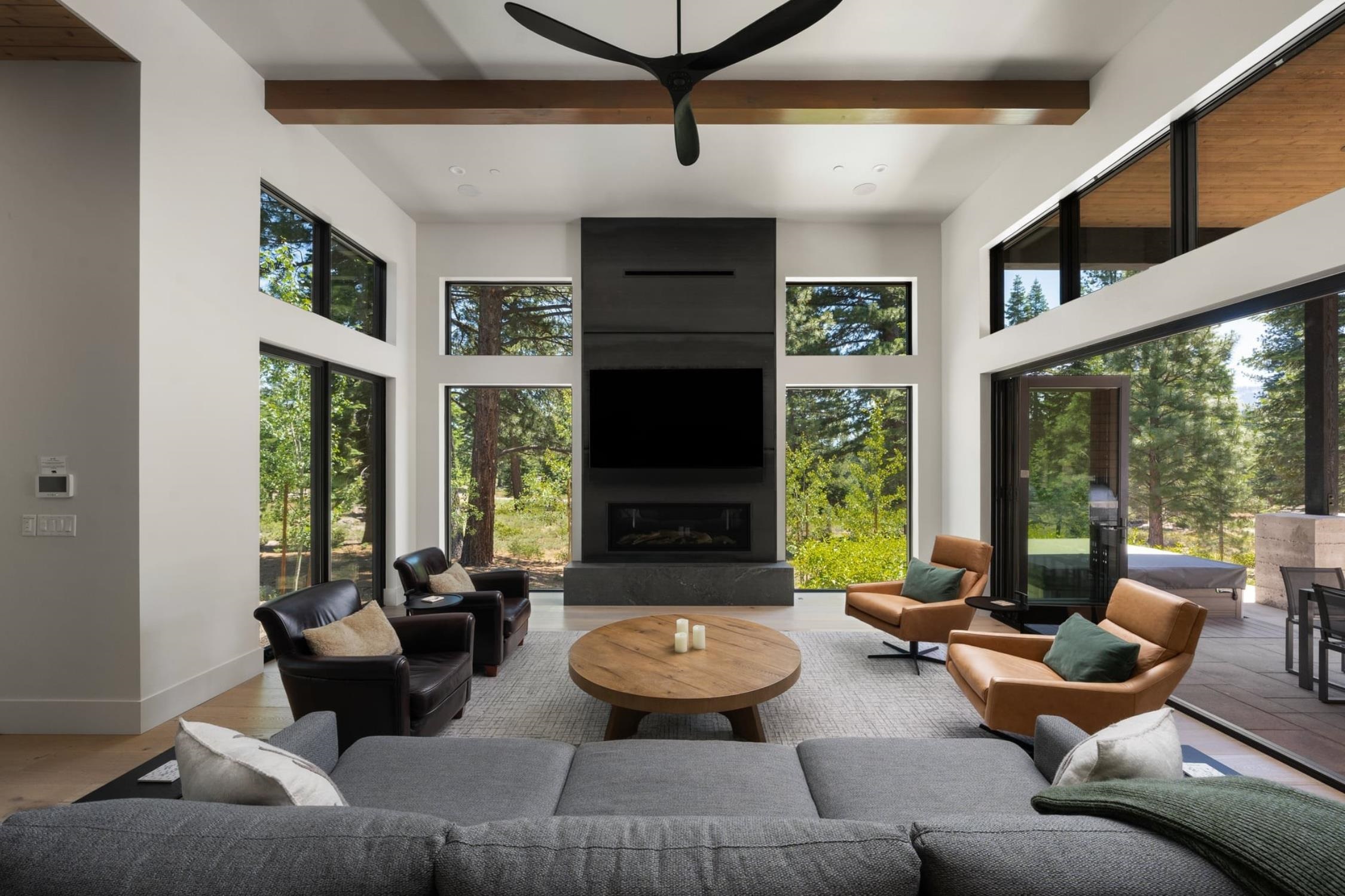 9290 Brae Road Truckee, CA 96161 - Photo 2 of 31 Gallery Image 2