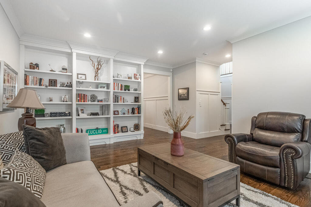 64 Valley View Road Waltham, MA 02452 - Photo 21 of 49