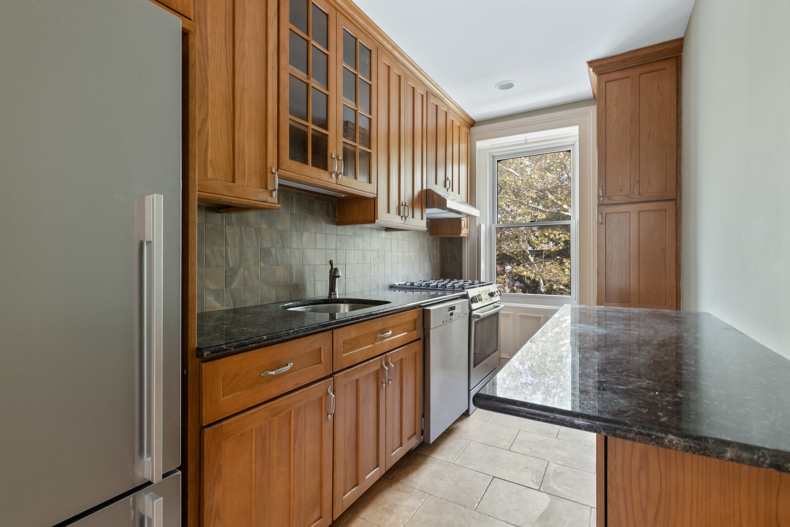 604 Carlton Avenue, Unit 3 Brooklyn, NY 11238 - Photo 5 of 8