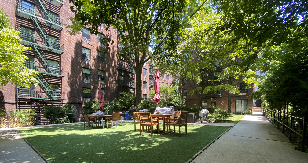 357 West 11th Street, Unit 1A Manhattan, NY 10014 - Photo 5 of 14