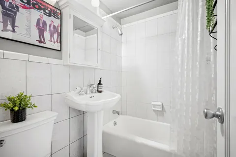 $1,295,000 | 235 West 70th Street, Unit 3FG | Upper West Side