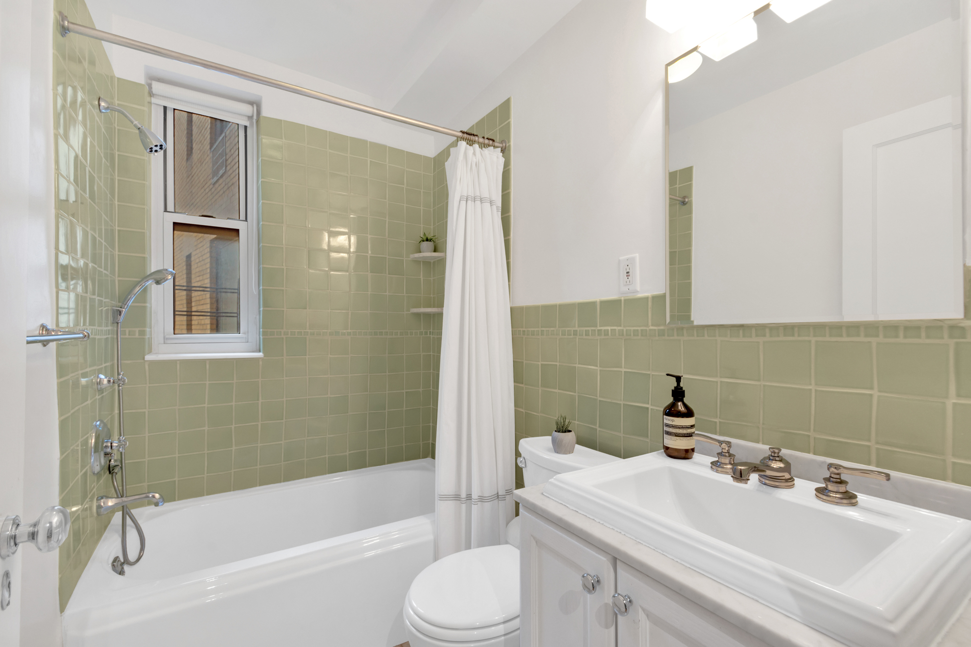 5 Riverside Drive, Unit 6EF Manhattan, NY 10023 - Photo 13 of 23