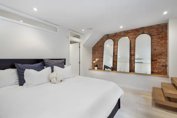 Contact Agent | 24 Dartmouth Place, Unit 24, Boston, MA 02116