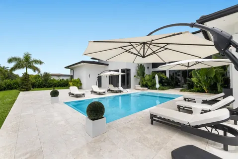 $5,985,000 | 14910 Southwest 16th Court, Davie, FL 33325