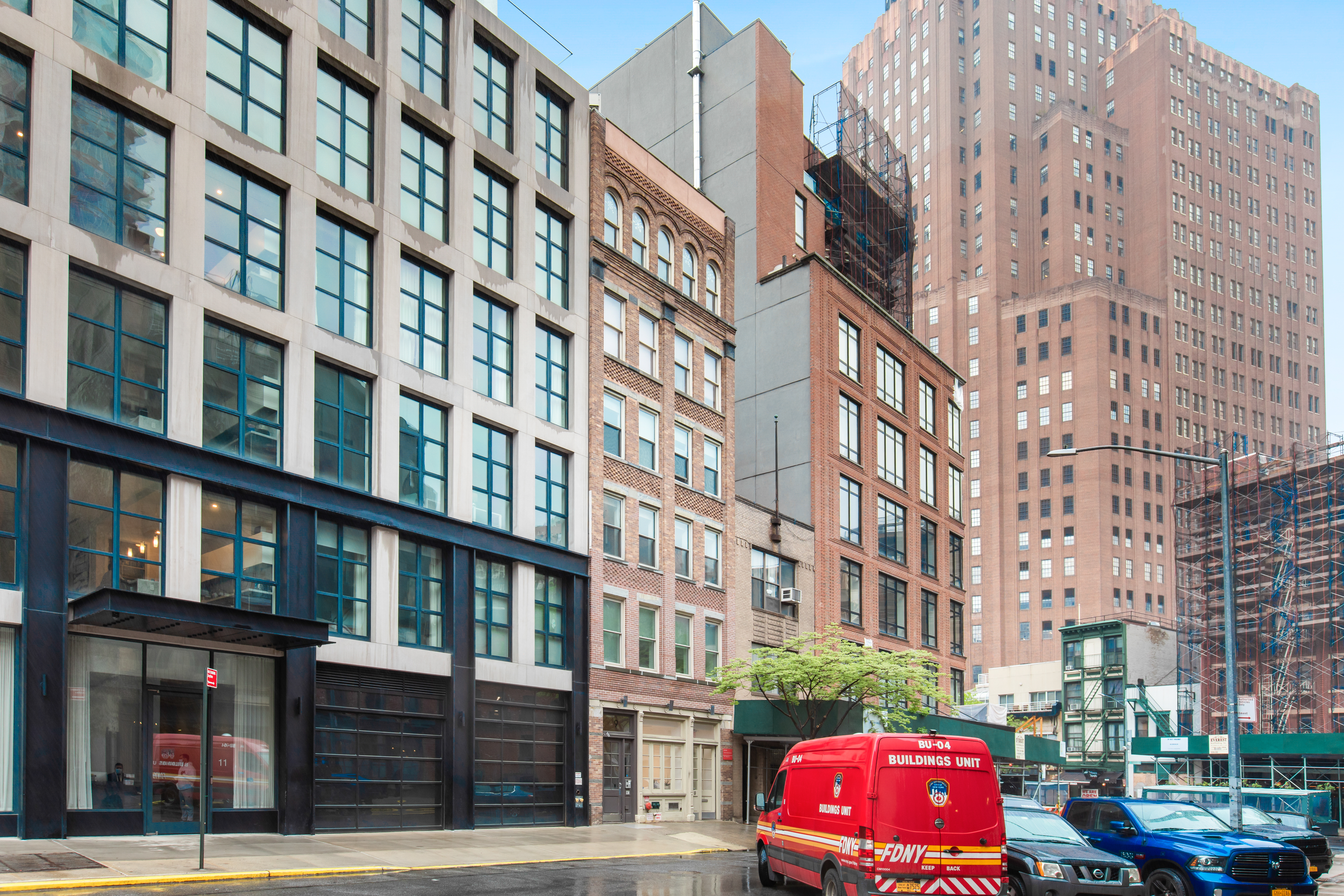 9 North Moore Street, Unit 4 Manhattan, NY 10013 - Photo 13 of 14