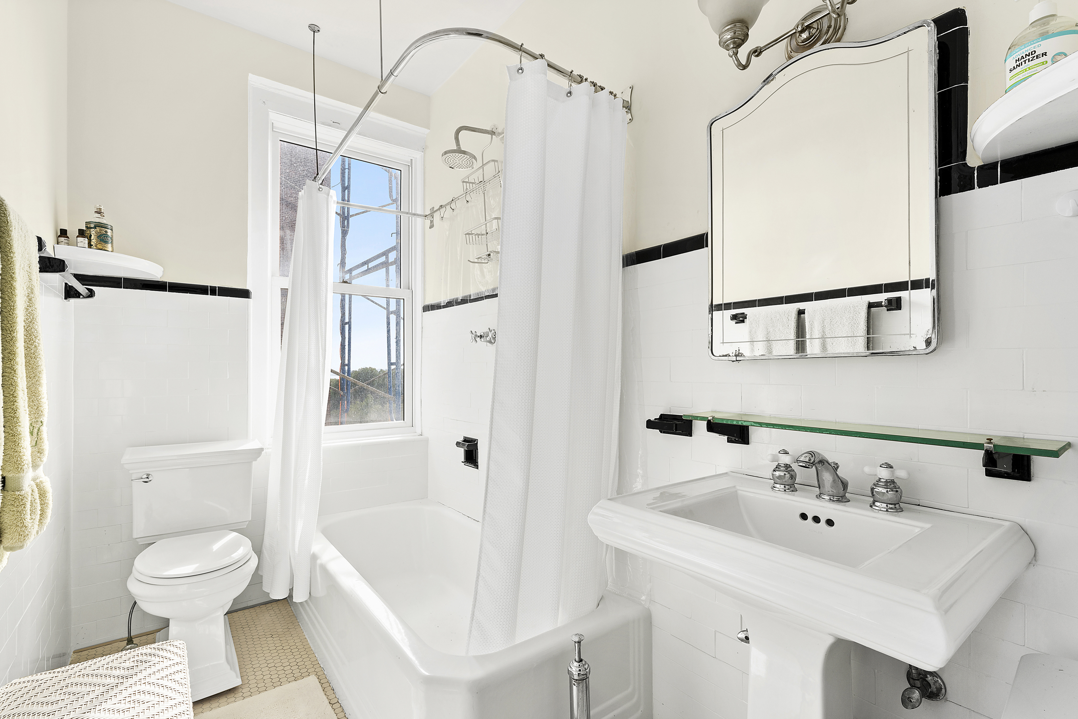 360 Riverside Drive, Unit 8A Manhattan, NY 10025 - Photo 6 of 9