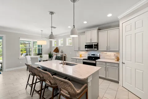$829,999 | 14523 Topsail Drive, Naples, FL 34114