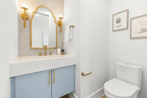 $1,275,000 | 2201 East 16th Street, Austin, TX 78702