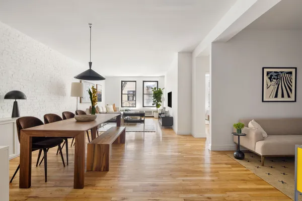 $1,695,000 | 60 Pineapple Street, Unit 4I | Brooklyn Heights
