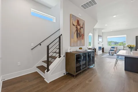 $789,000 | 7905 Floracita Lane, Austin, TX 78735