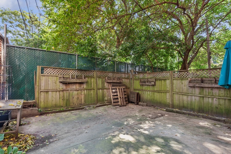 293 Tompkins Avenue Brooklyn, NY 11221 - Photo 4 of 19 a view of a outdoor space