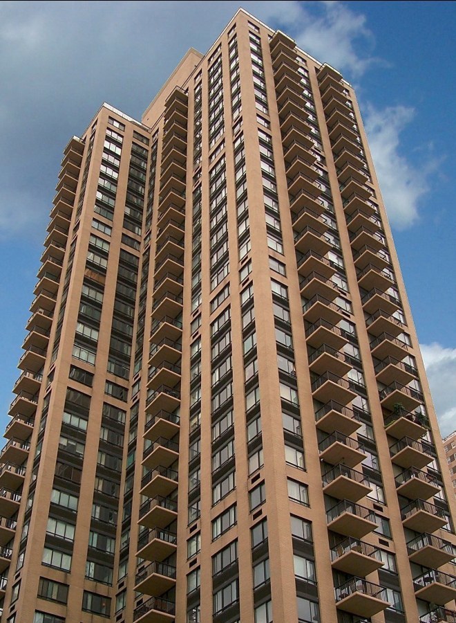 171 East 84th Street, Unit 25A Manhattan, NY 10028 - Photo 9 of 10