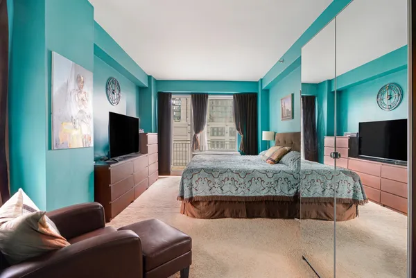 $1,400,000 | 44-27 Purves Street, Unit 8A | Long Island City
