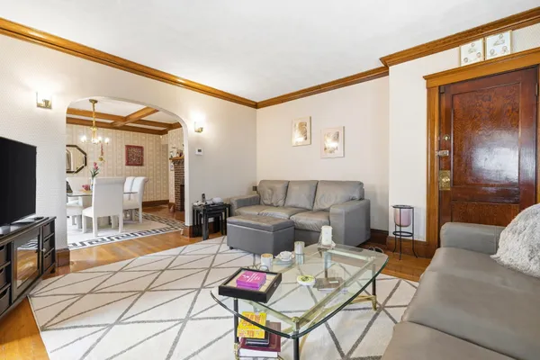 Contact Agent | 55 Winthrop Street, Everett, MA 02149