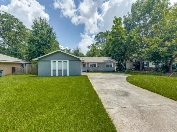 $245,999 | 407 Lilly Boulevard, Conroe, TX 77301