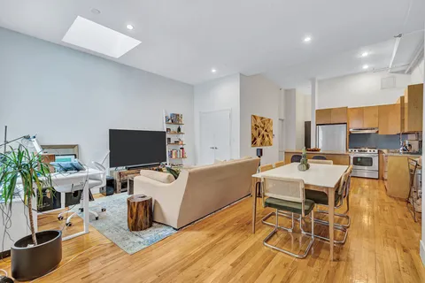 $849,000 | 91 Grand Avenue, Unit 3G | Clinton Hill