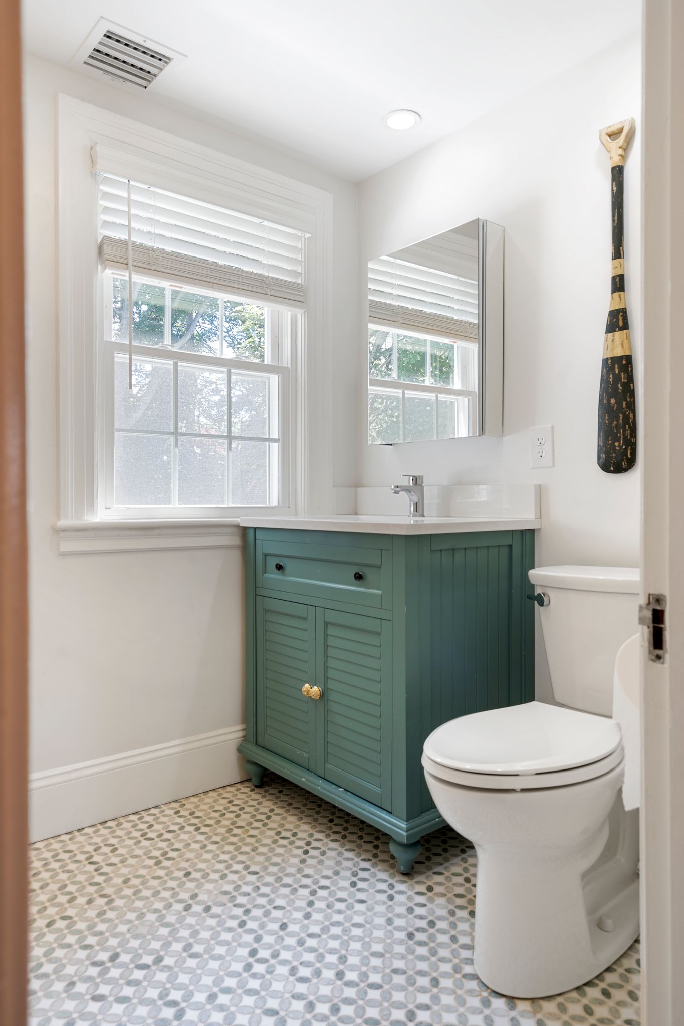 8 Andrews Road Milton, MA 02186 - Photo 14 of 50