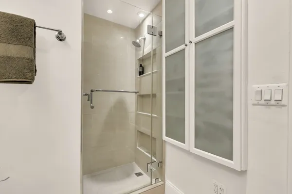 $774,900 | 2009 Columbia Road Northwest, Unit 2, Washington, DC 20009