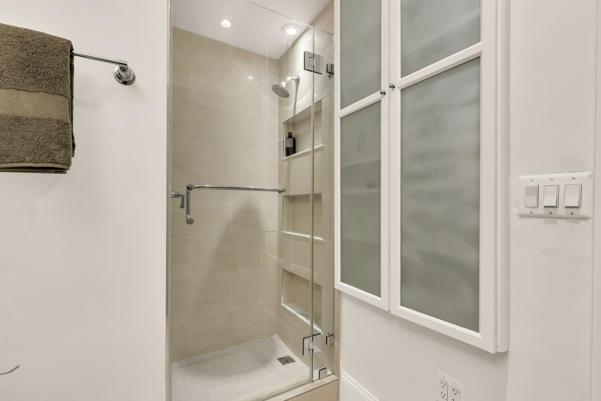 2009 Columbia Road Northwest, Unit 2 Washington, DC 20009 - Photo 30 of 37