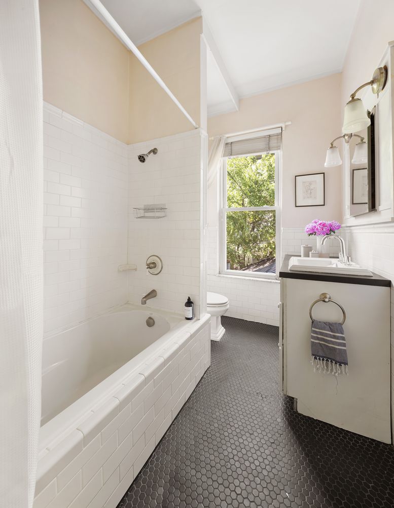 $2,446,000 | 140 11th Street | Gowanus