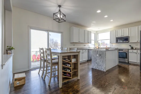 $474,900 | 2212 Baxter Court, Elgin, IL 60123