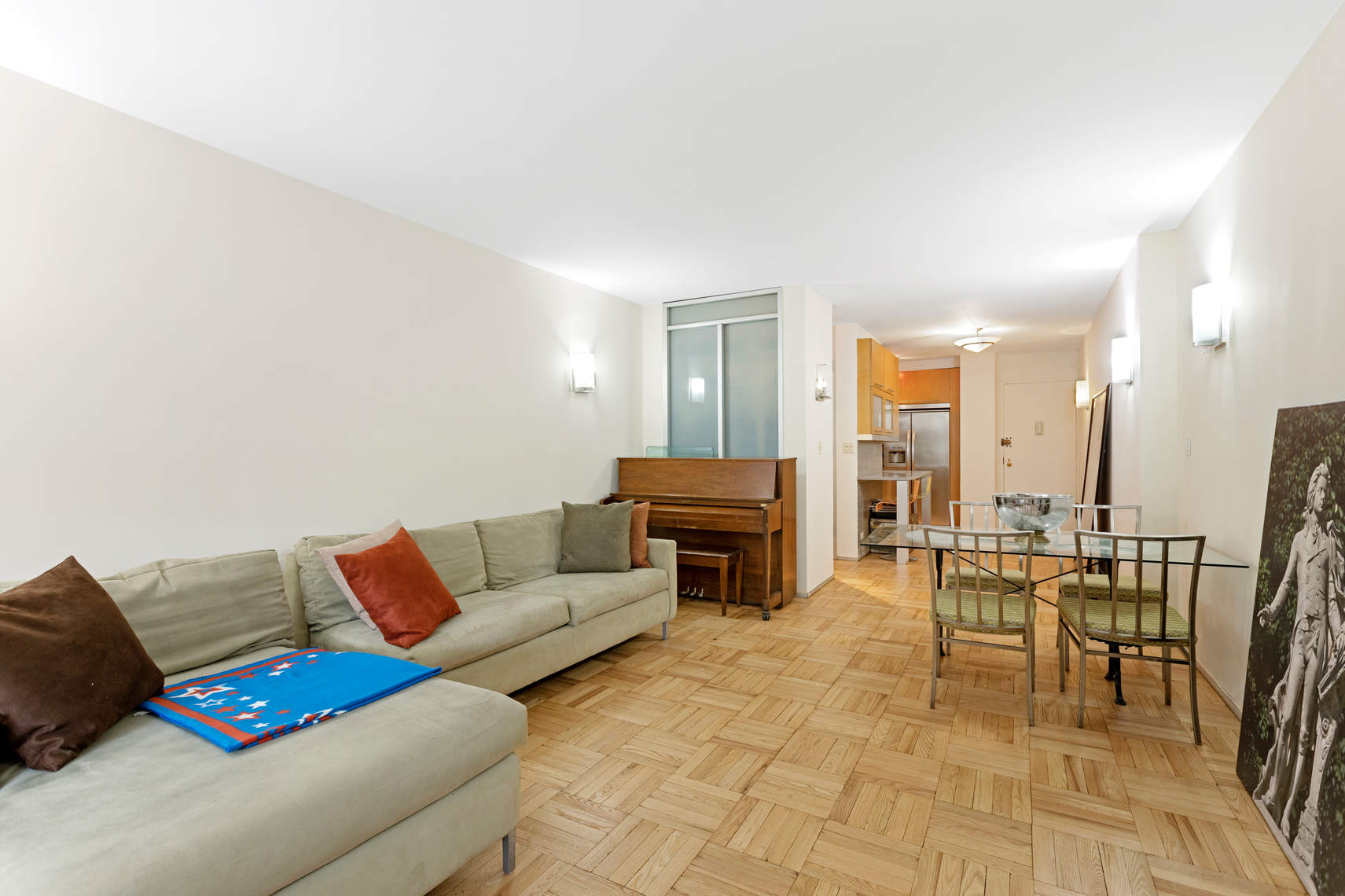 30 West 60th Street, Unit 4R Manhattan, NY 10019 - Photo 3 of 10