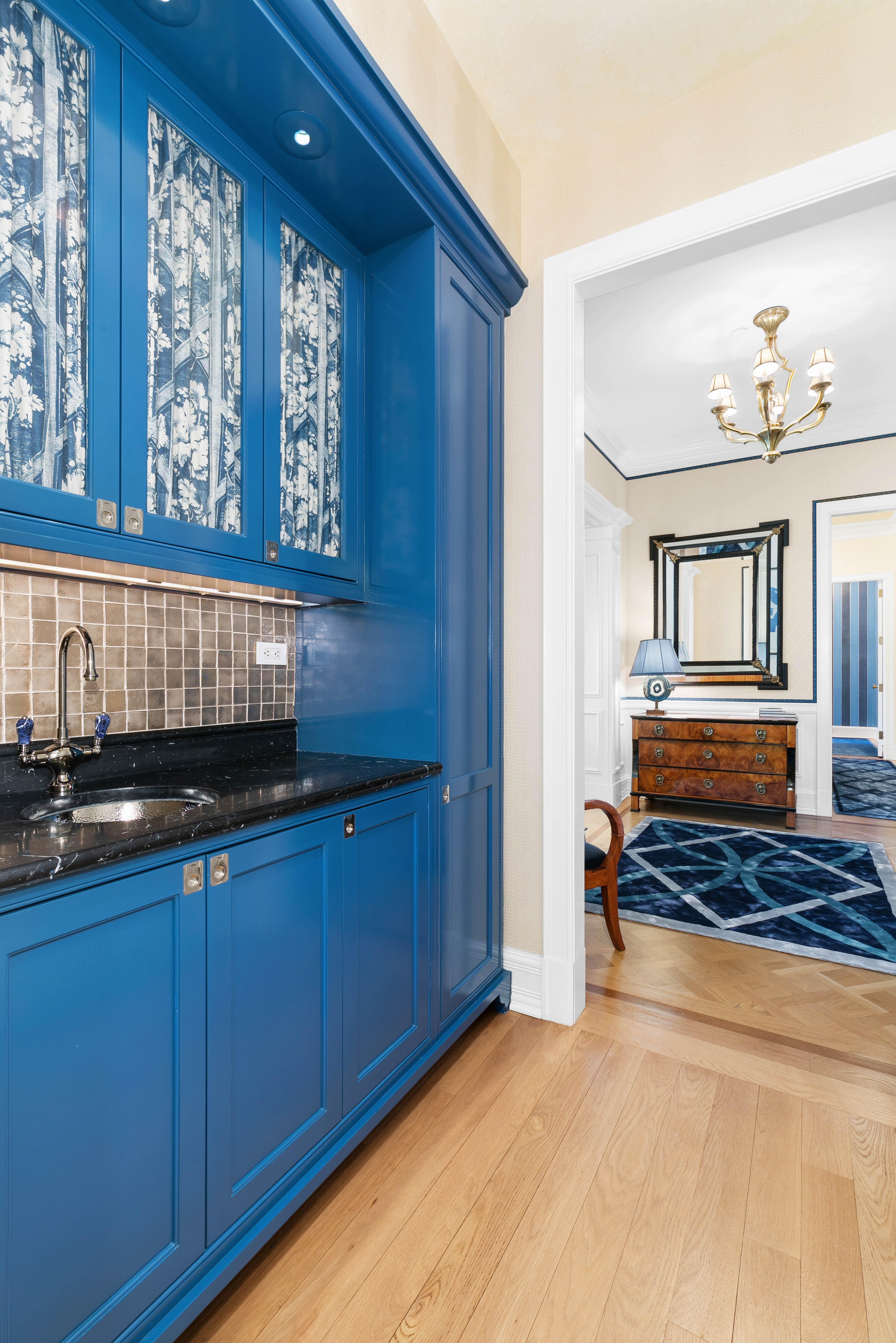 1 Central Park South, Unit 913 Manhattan, NY 10019 - Photo 13 of 27