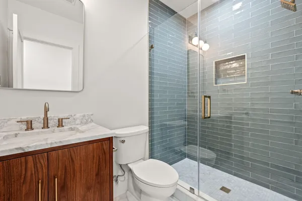 $2,195,000 | 22 West Spring Street, Alexandria, VA 22301