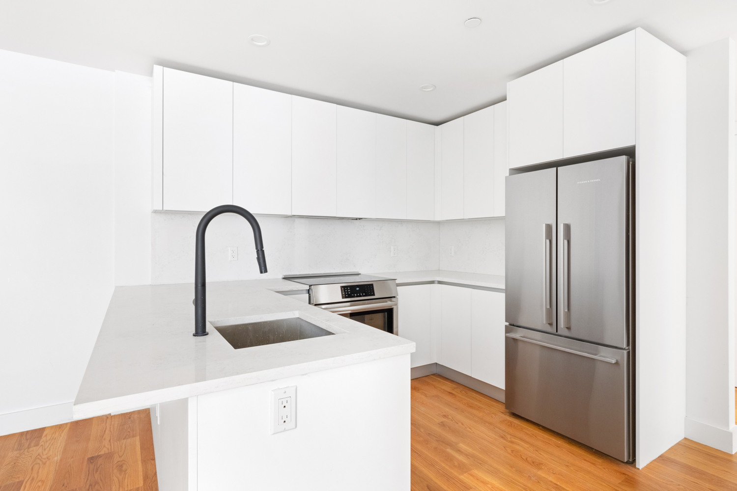 906 Prospect Place, Unit 1C Brooklyn, NY 11213 - Photo 2 of 13