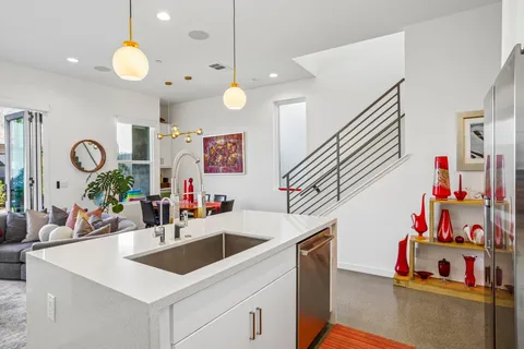 $949,000 | 2699 Majestic Way, Palm Springs, CA 92262