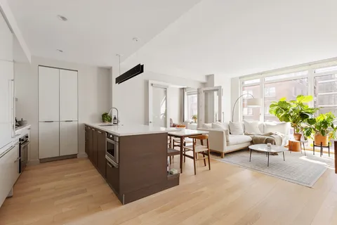 $1,470,000 | 22 North 6th Street, Unit 4P | Williamsburg