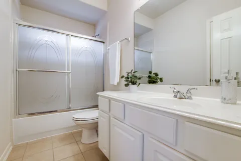 $440,000 | 6807 Chapelfield Lane, Houston, TX 77049