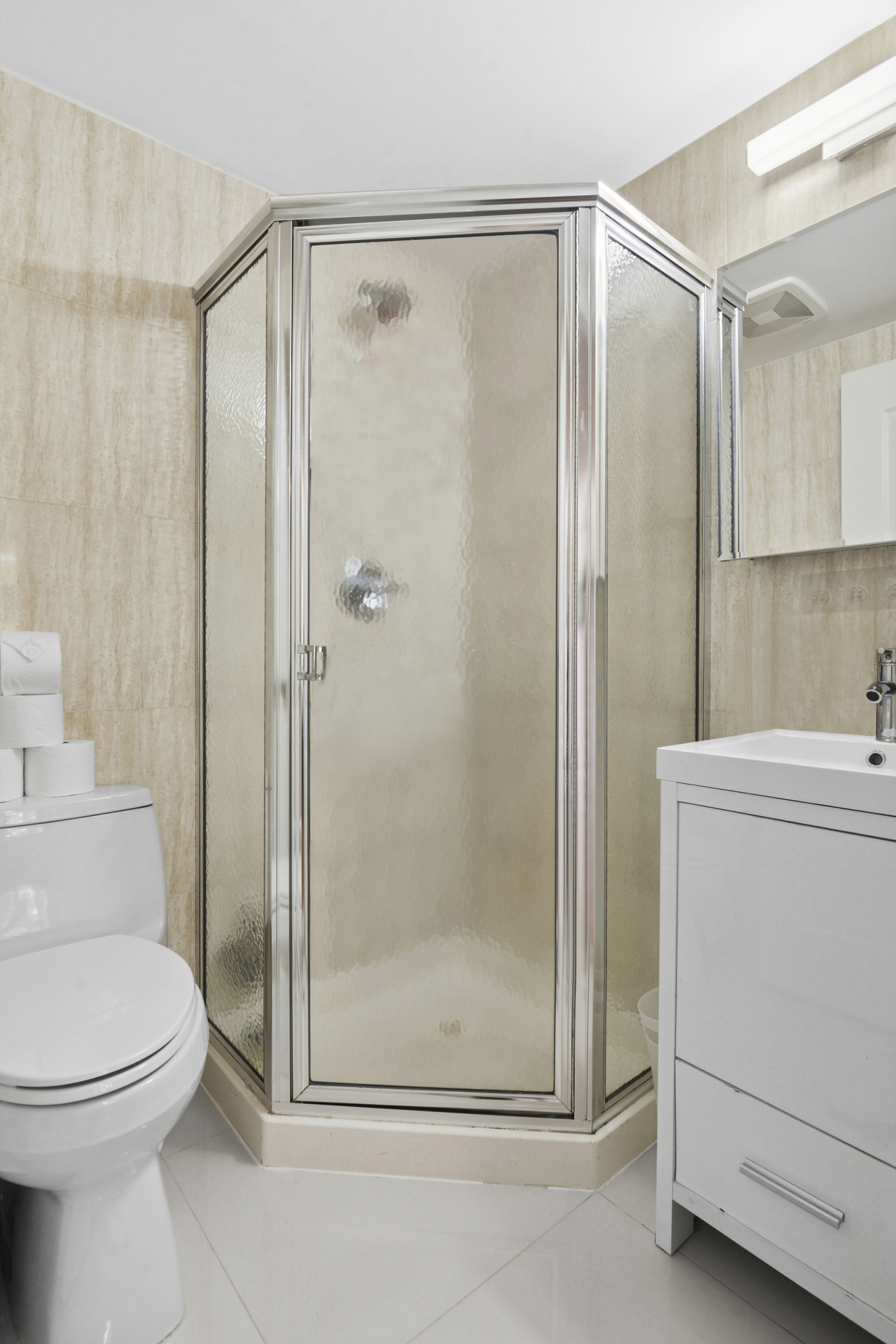 145 Kenilworth Place, Unit 2A Brooklyn, NY 11210 - Photo 4 of 7 Gallery Image 4