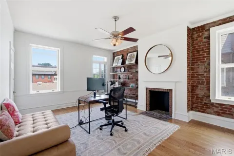 $1,200,000 | 4917 Pershing Place, St. Louis, MO 63108