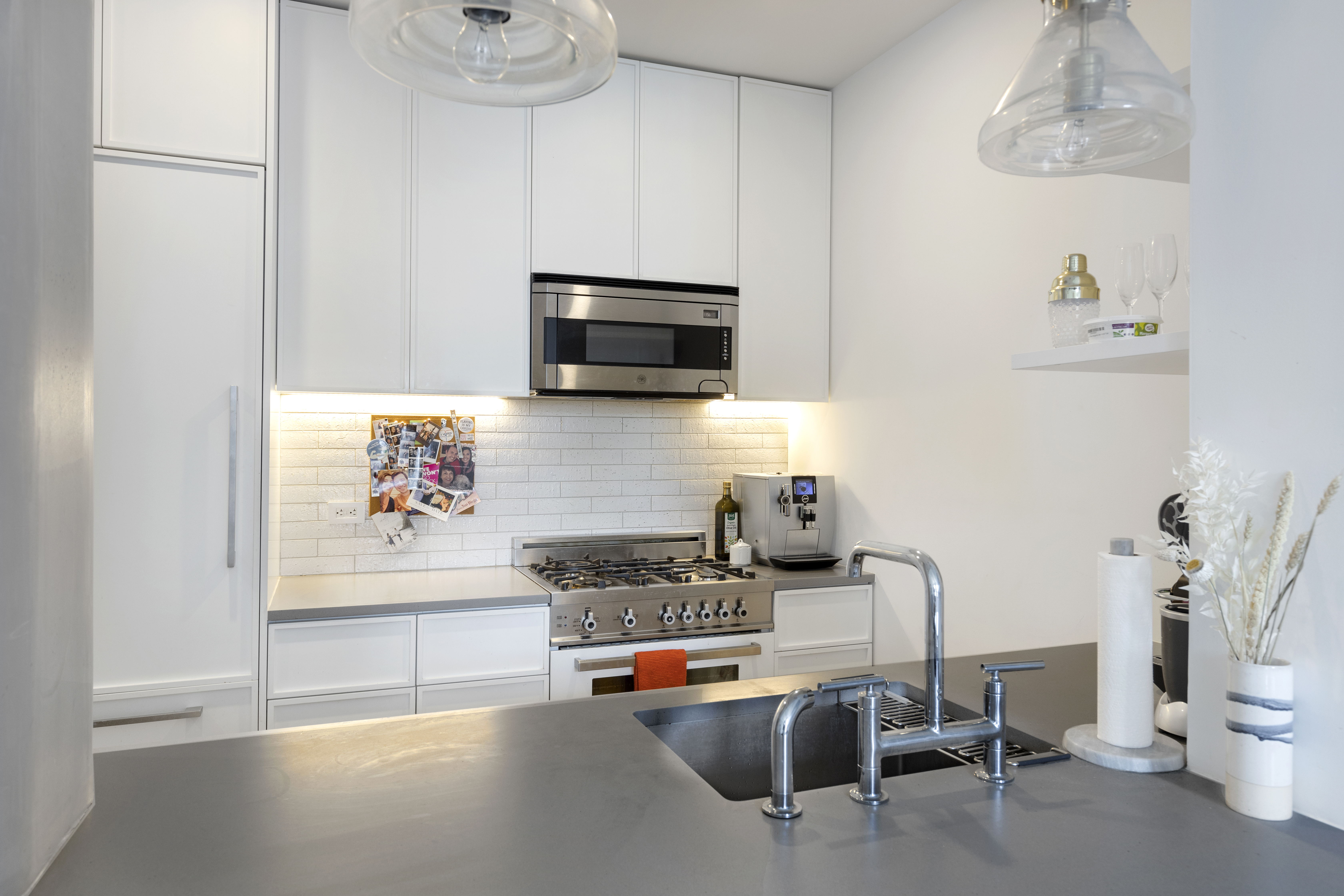 184 Kent Avenue, Unit D309 Brooklyn, NY 11249 - Photo 3 of 7