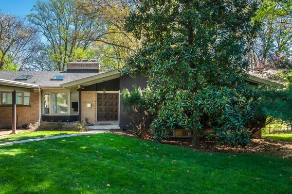 $1,485,000 | 9115 Levelle Drive, Chevy Chase, MD 20815