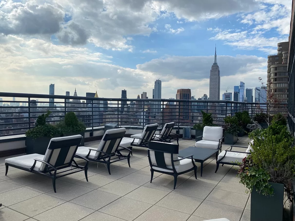 415 East 37th Street, Unit 32G Manhattan, NY 10016 - Photo 19 of 19 a view of a terrace with sitting area