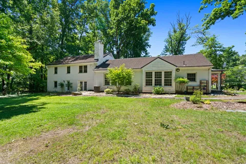 Contact Agent | 6613 Bradley Boulevard, Bethesda, MD 20817