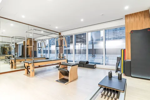 $4,200,000 | 1 West End Avenue, Unit 9D | Upper West Side
