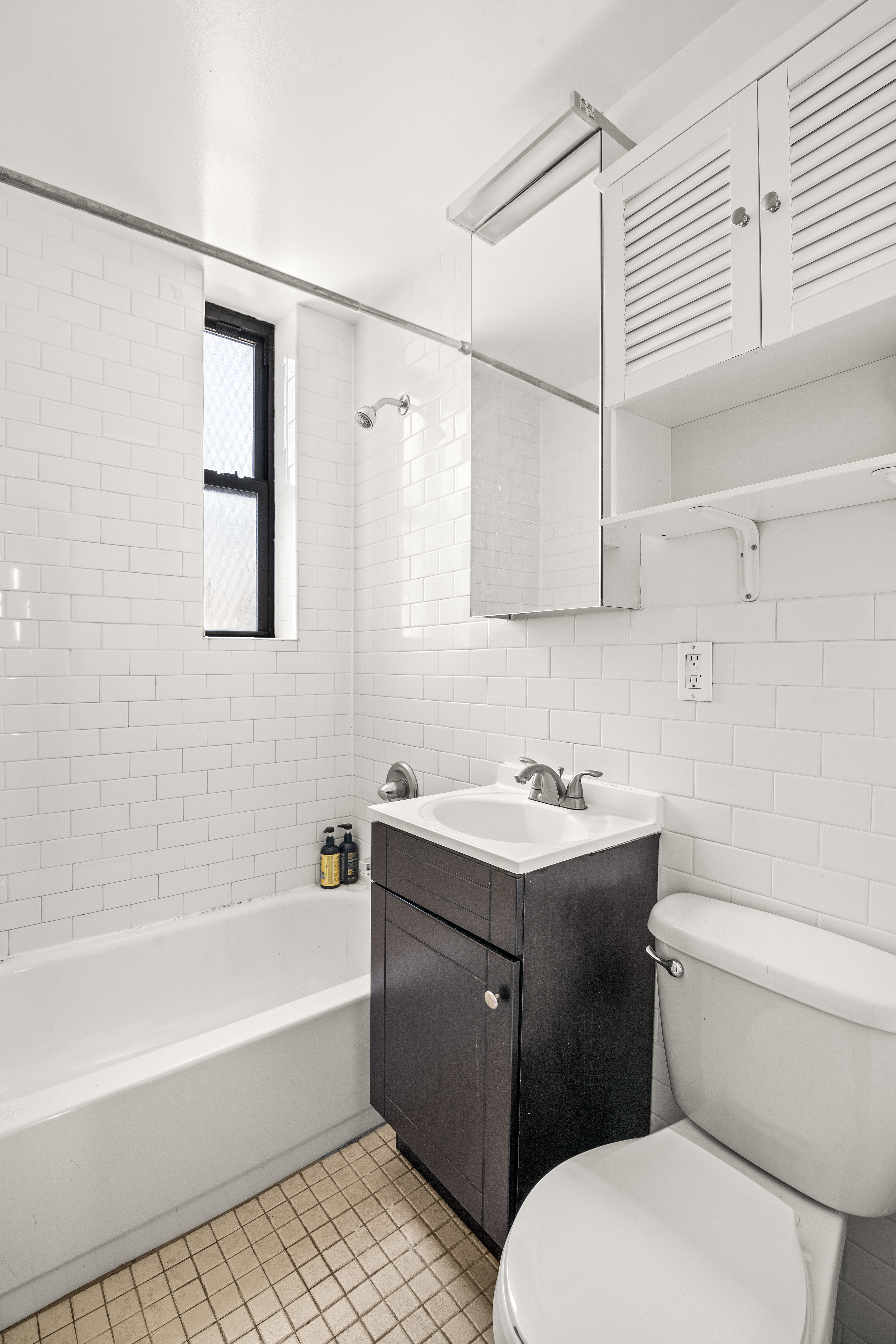 108 Stanton Street, Unit 4B Manhattan, NY 10002 - Photo 5 of 6