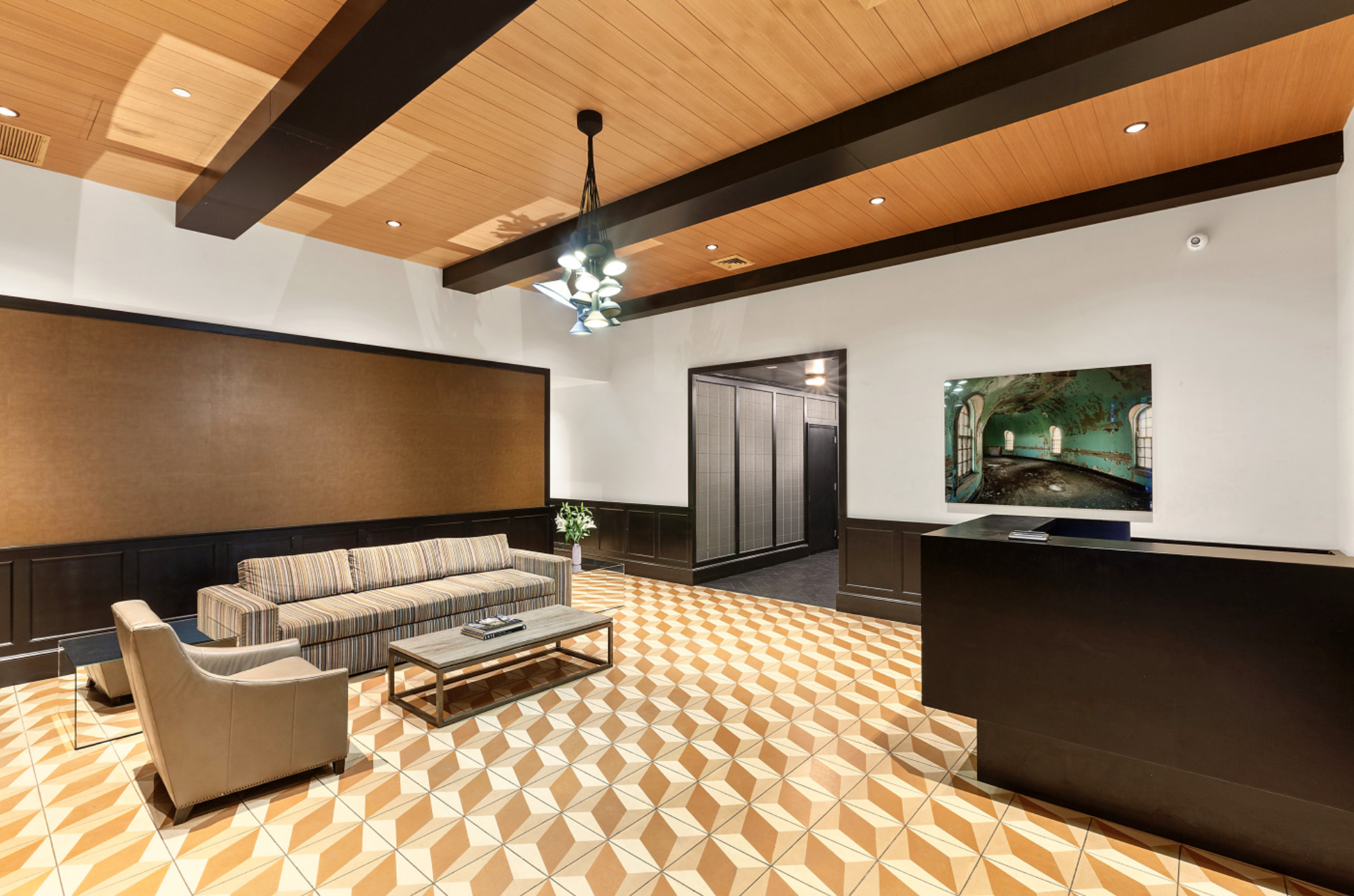 144 North 8th Street, Unit 8C Brooklyn, NY 11249 - Photo 8 of 13 a living room with a couch