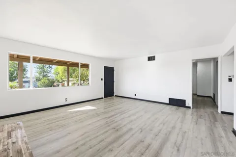 $800,000 | 612 Momar Lane, Escondido, CA 92027