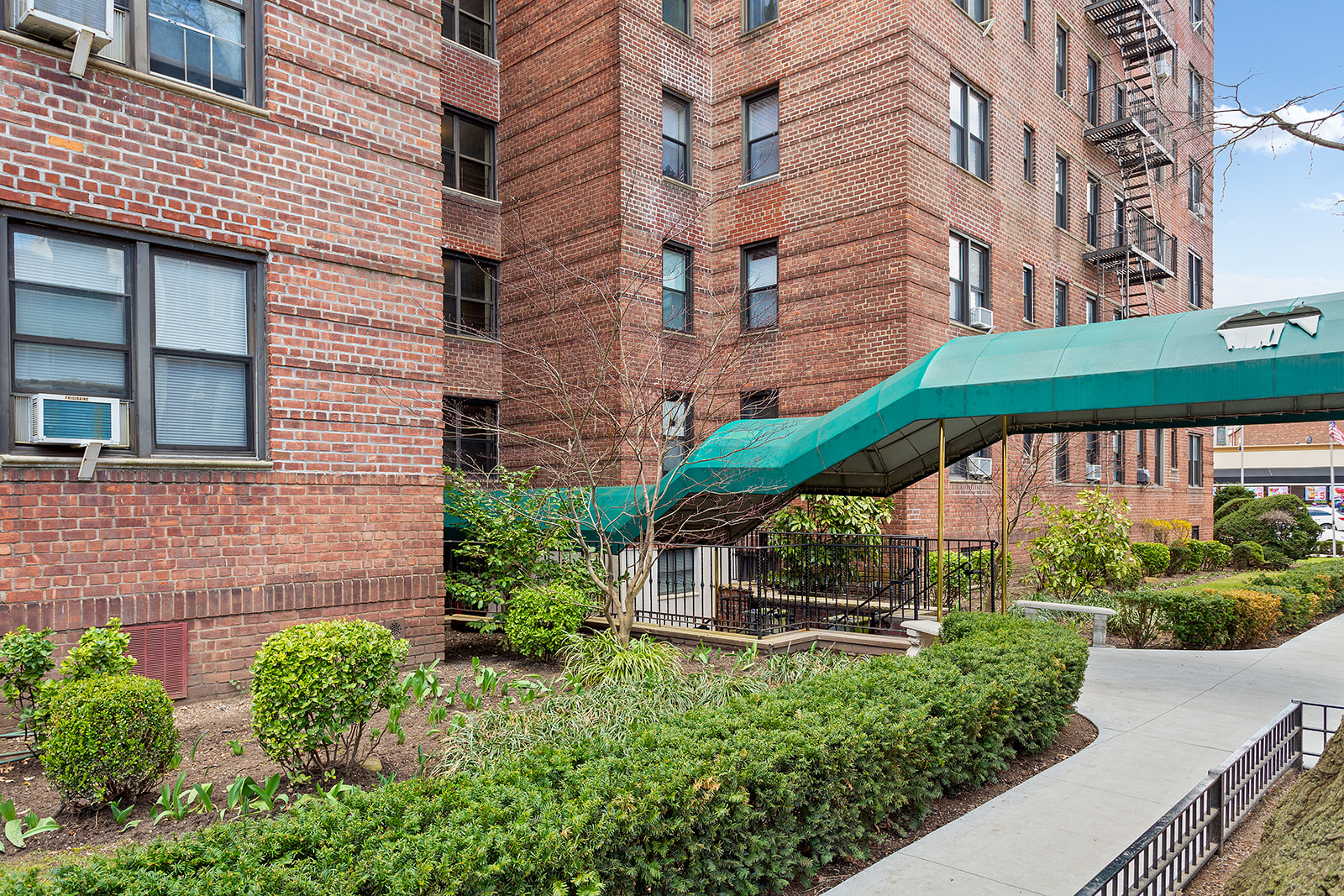 302 96th Street, Unit 3P Brooklyn, NY 11209 - Photo 23 of 24