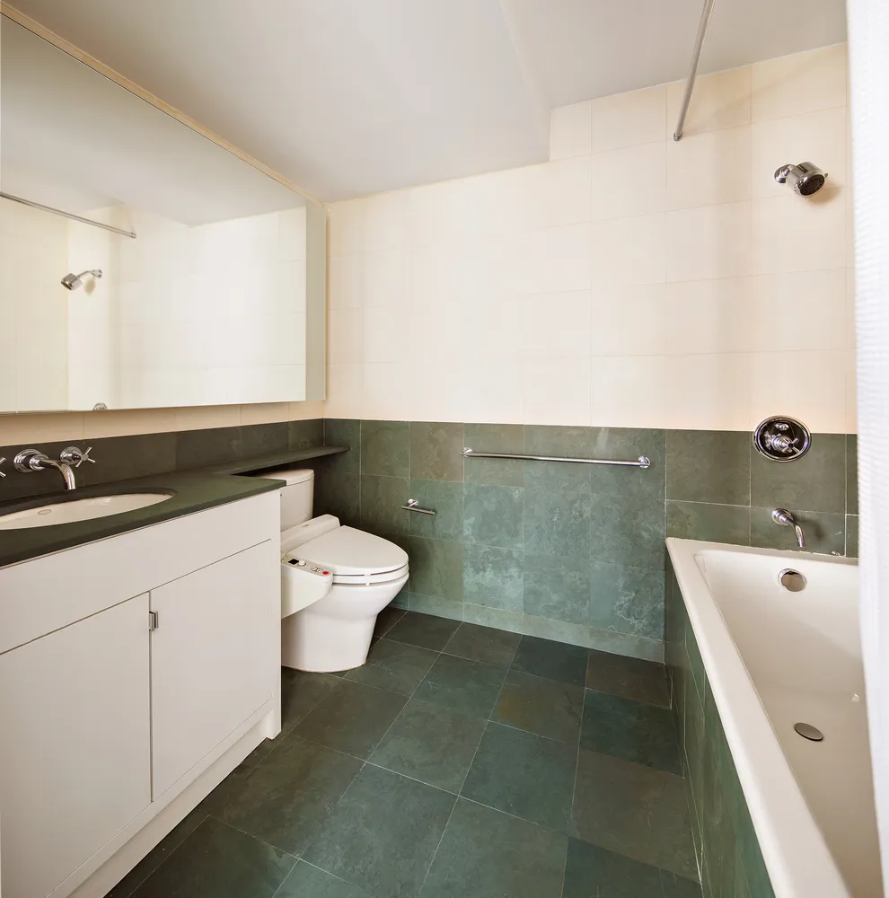 $23,000 | 169 Hudson Street, Unit 6S | TriBeCa