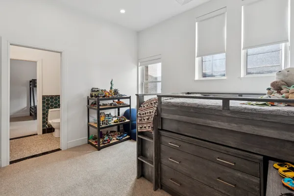 $3,750,000 | 207 South 24th Street, Philadelphia, PA 19103